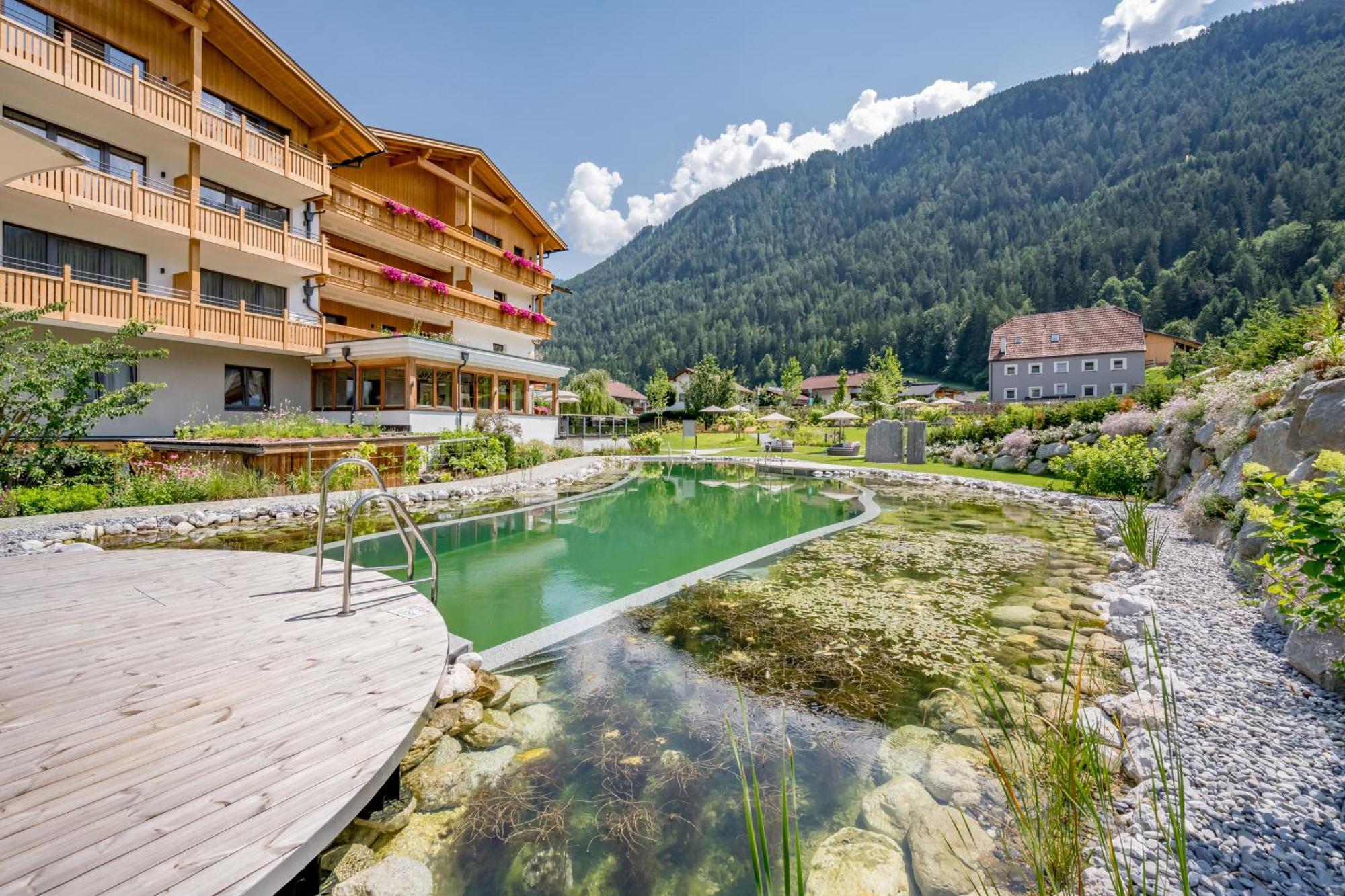 Hotel Tilia Living - Mit Dem Komfort Eines Kleinen, Feinen Ried im Oberinntal