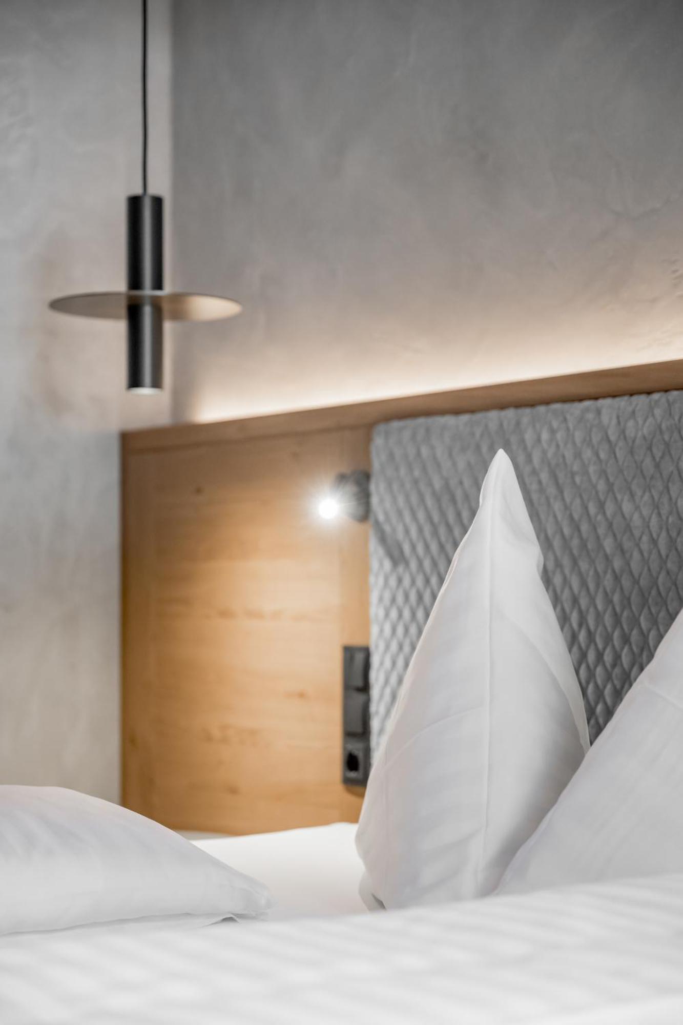 Tilia Living - Mit Dem Komfort Eines Kleinen, Feinen 4* Ried im Oberinntal