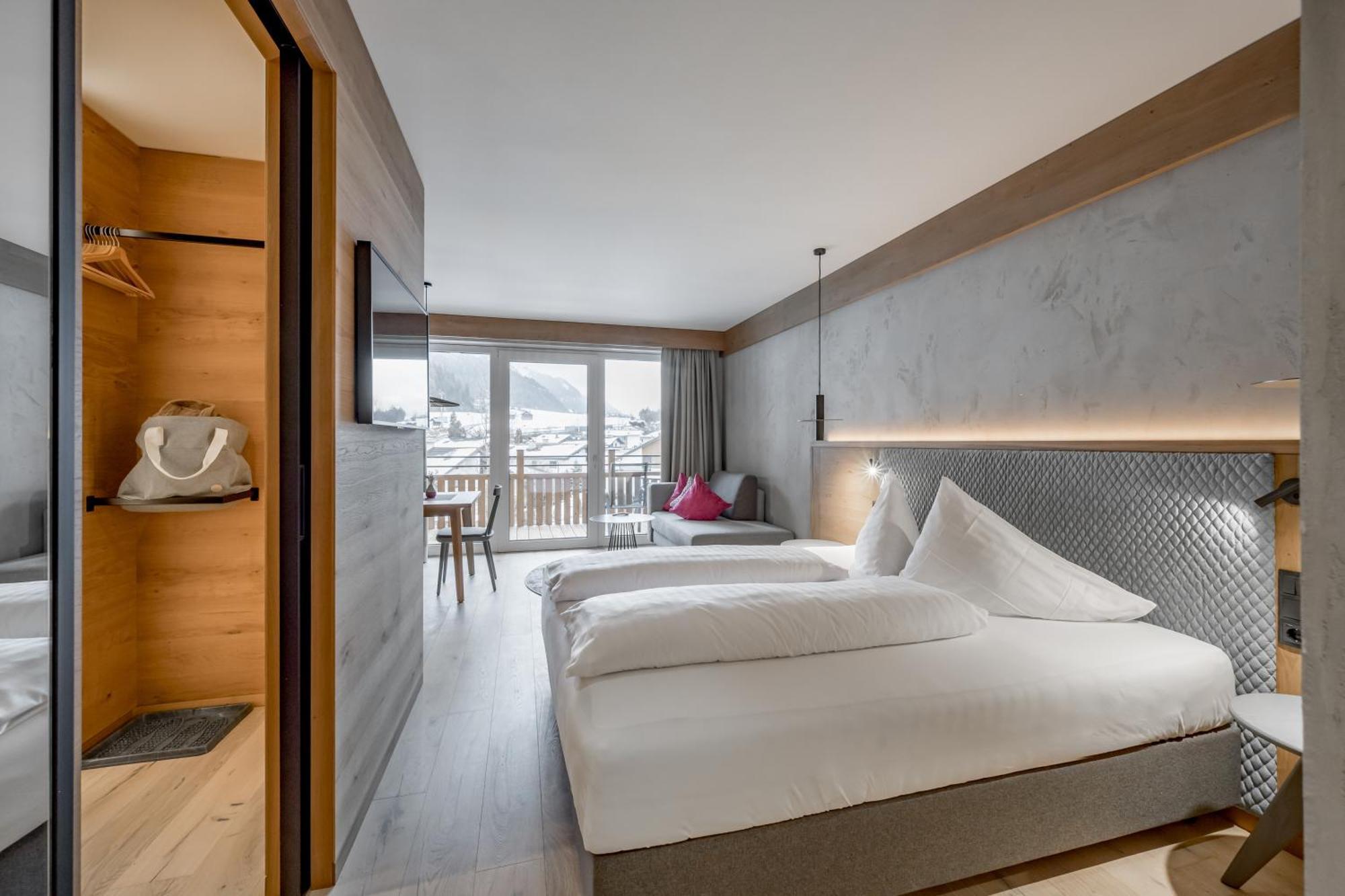 Hotel Tilia Living - Mit Dem Komfort Eines Kleinen, Feinen Ried im Oberinntal