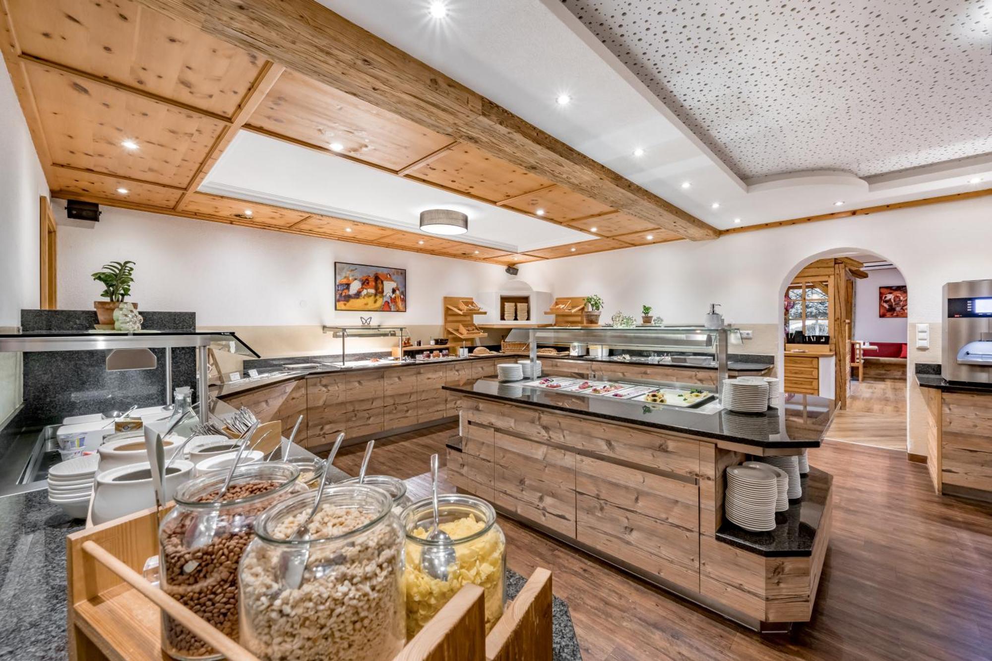 Tilia Living - Mit Dem Komfort Eines Kleinen, Feinen 4* Ried im Oberinntal